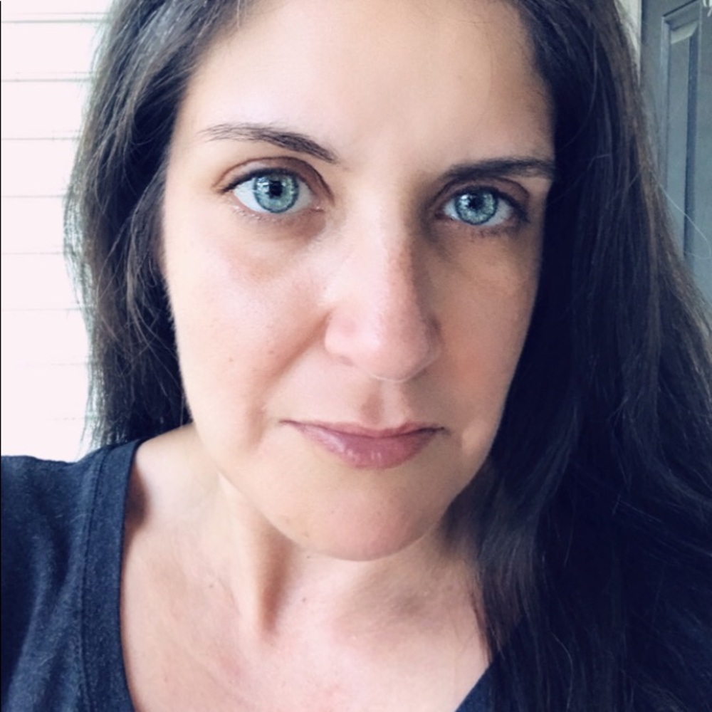 Meet your Posher, Janelle